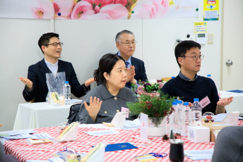 2025년 12월 새가족 환영회 8